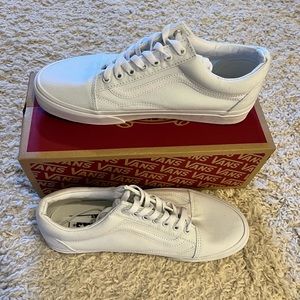 NWT Old Skool White Vans